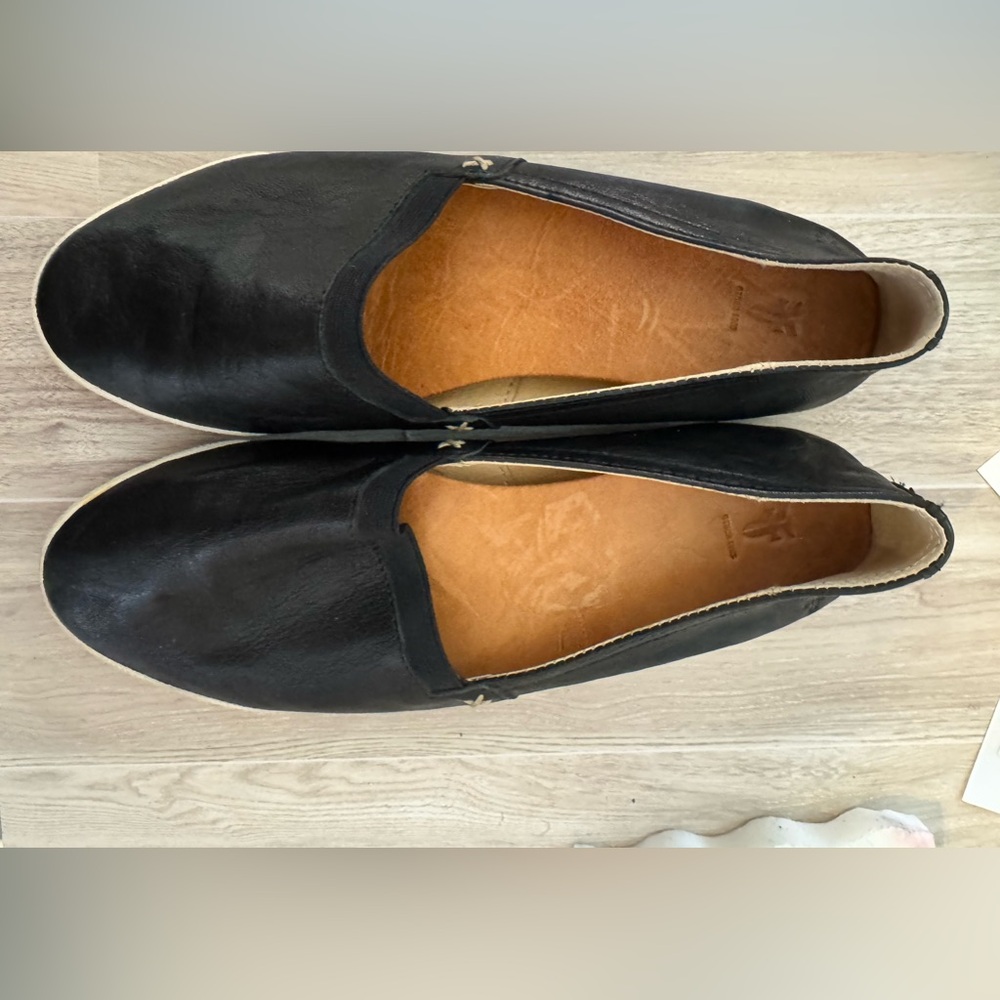 Frye Melanie leather flats💜 - Picture 4 of 4